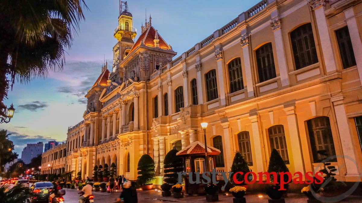 Saigon People's Committee Building. OPPO F5. Saigon People's Committee Building. OPPO F5.